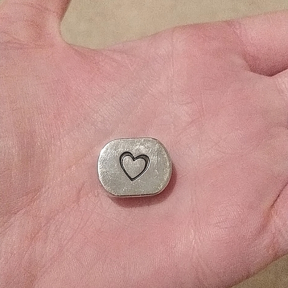 Interchangeable ribbon and pendant necklaces - Picture 2 of 6